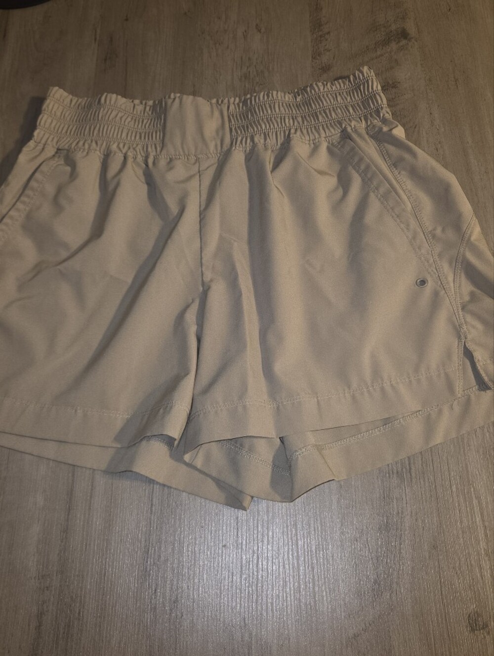 Avalanche Stretchtech Quick Dry Hiking Shorts Medium Khaki Tan
